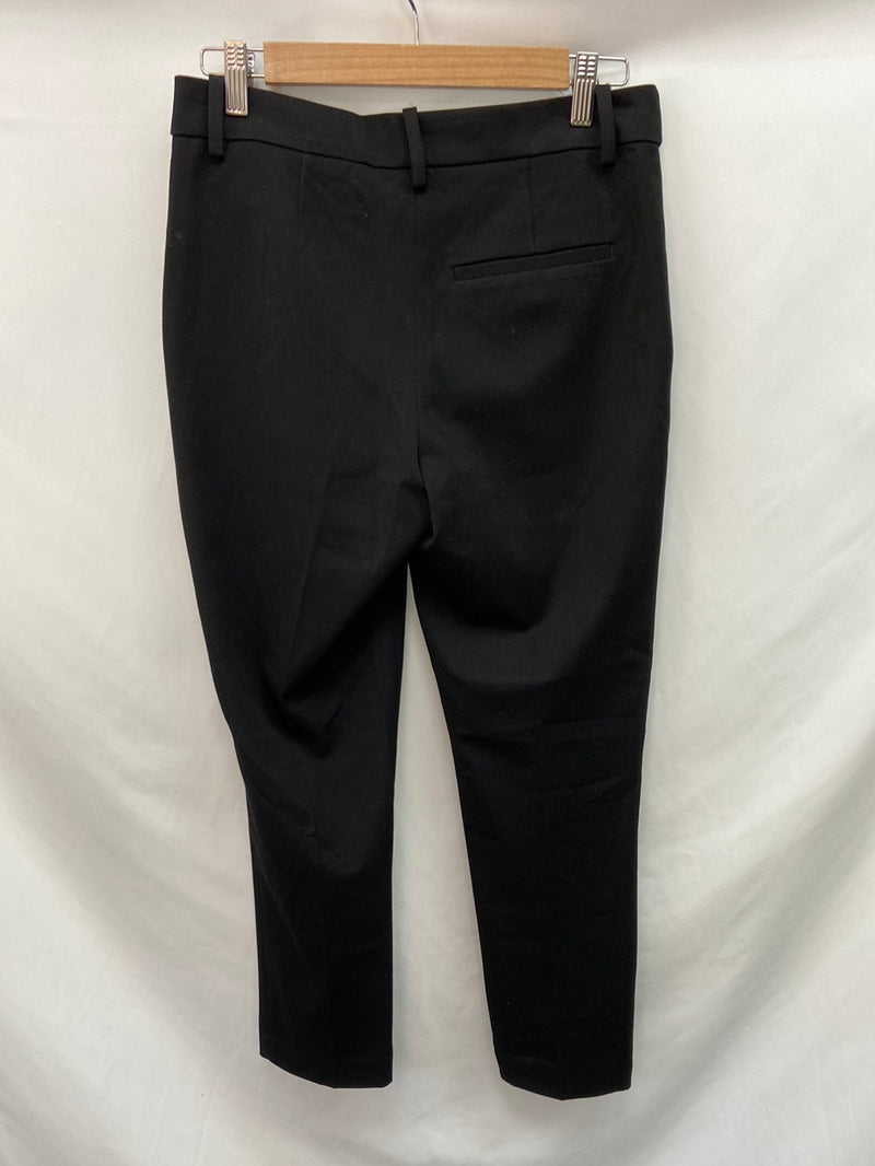 H&M. Pantalón negro de vestir T.38