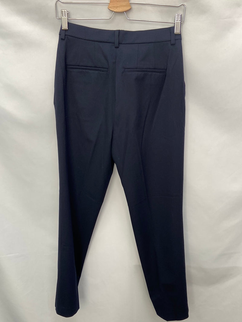 UNIQLO.Pantalones azules pinzas T. 38