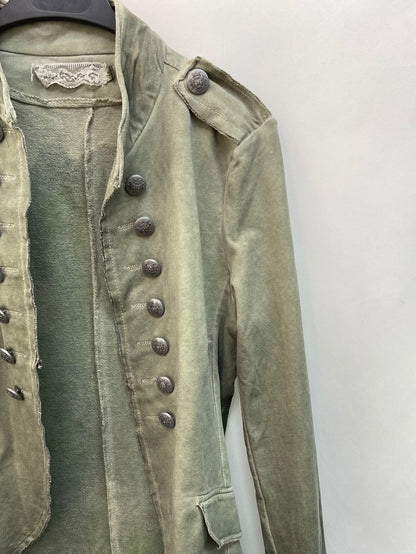OTHERS.Green jacket with buttons and letters on the back TS/M