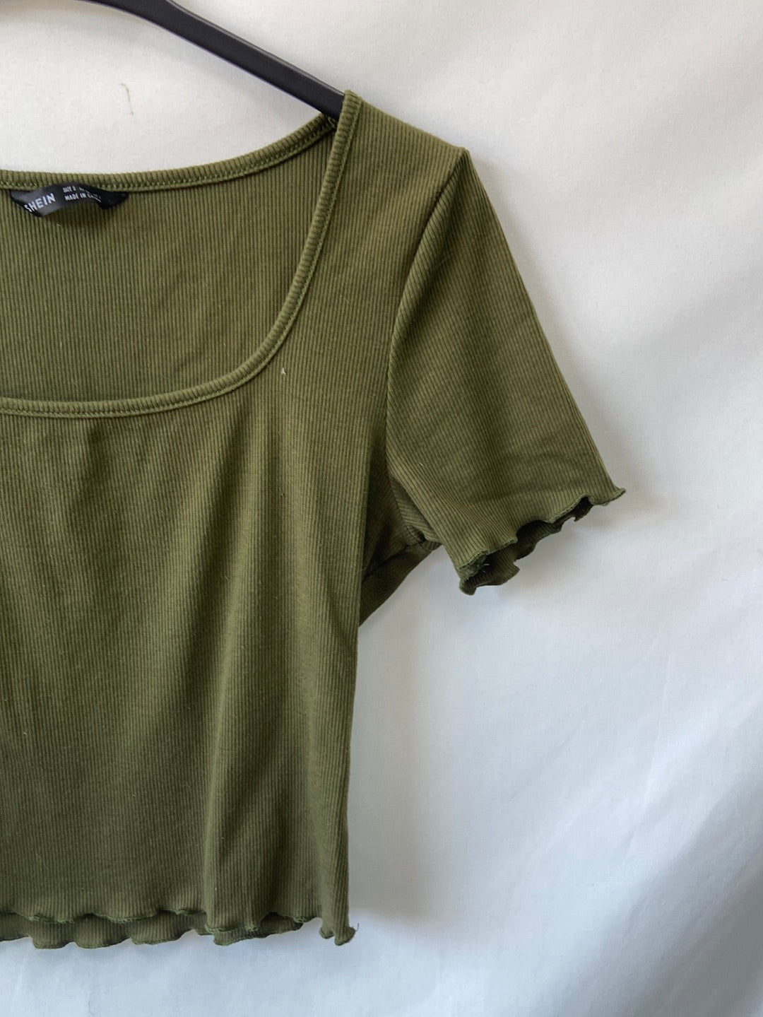 SHEIN.Camiseta verde canalé T.S