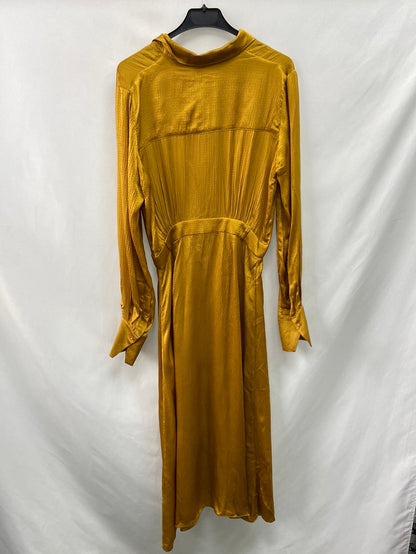 &amp;OTHER STORIES.Yellow satin dress S.38