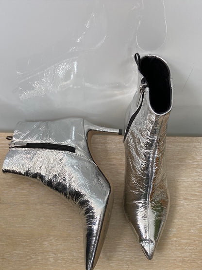 H&amp;M.Silver ankle boots size 39