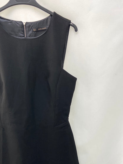 ZARA.Vestido negro formal T.M