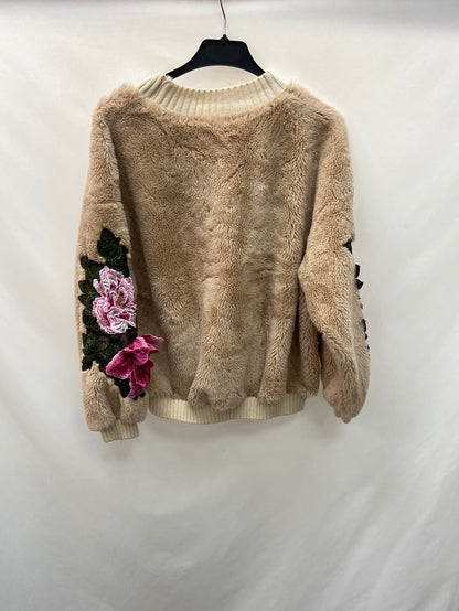 OTRAS.Jersey pelito bordado T.L