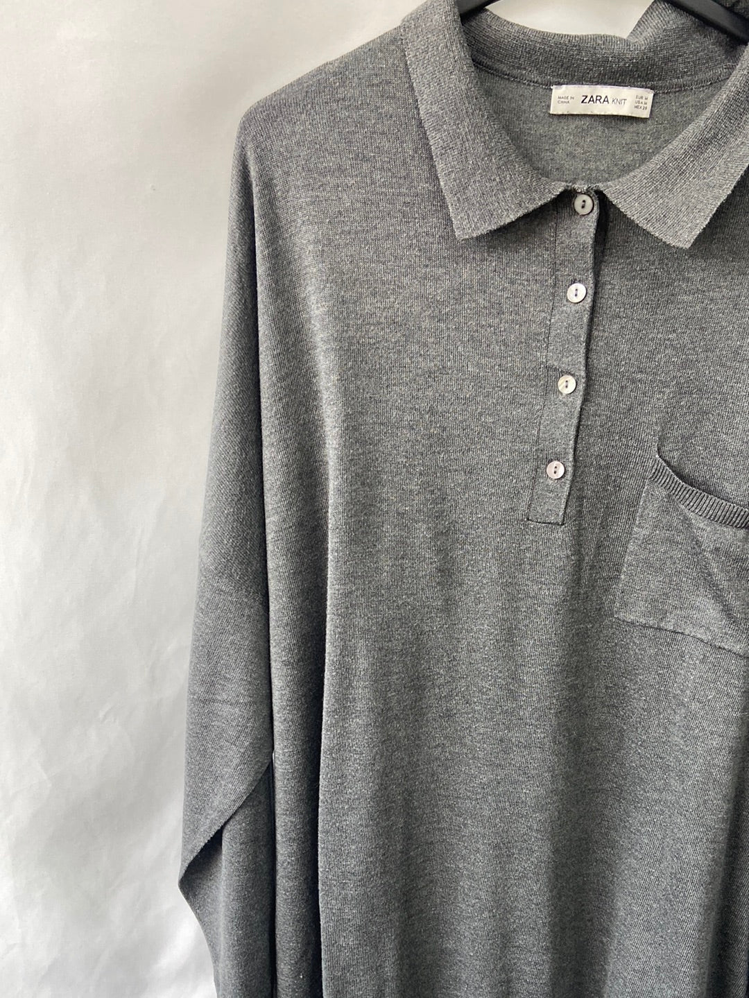 ZARA.Jersey gris polero T.M