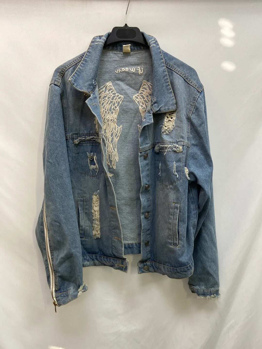 OTRAS.Cazadora vaquera efecto desgastado T.M