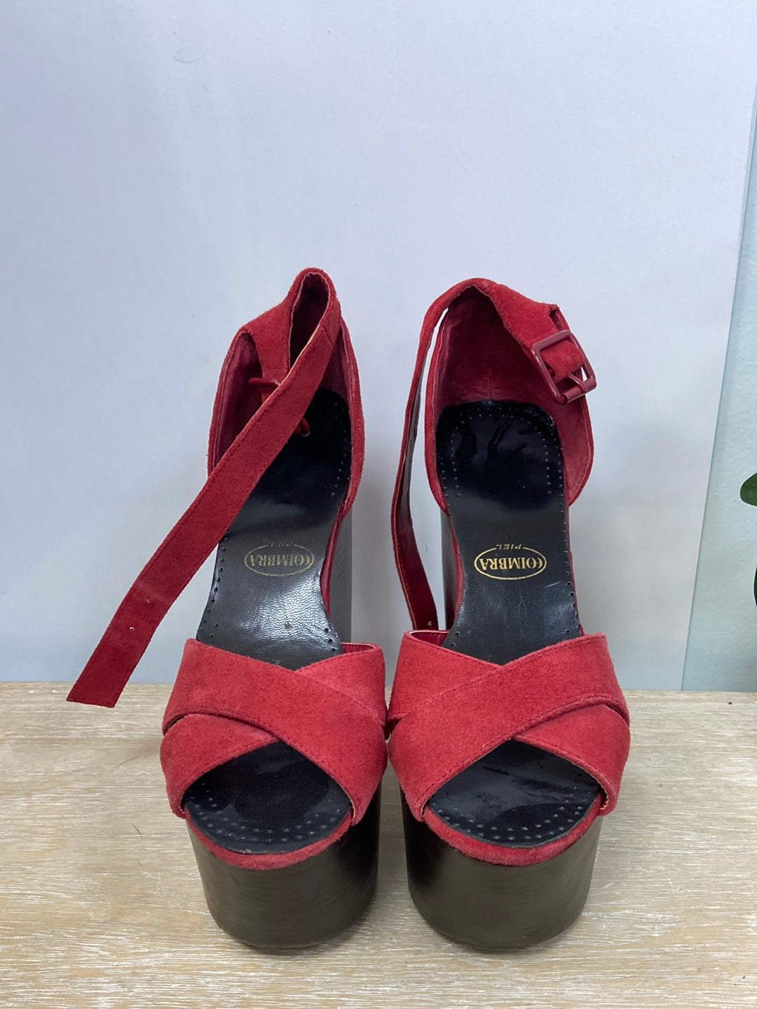 COIMBRA. Leather platform heels size 39