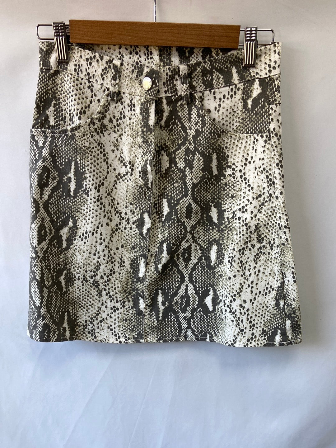 OTHERS. Animal print Ts skirt