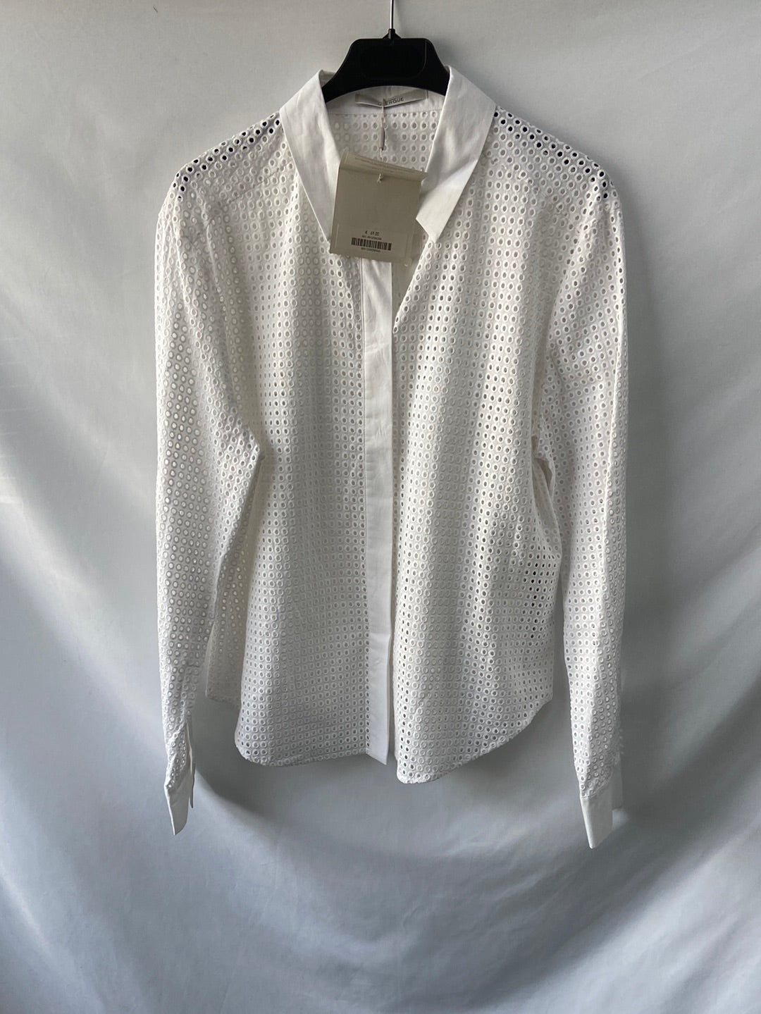 UTERQÜE. Tl die-cut white shirt