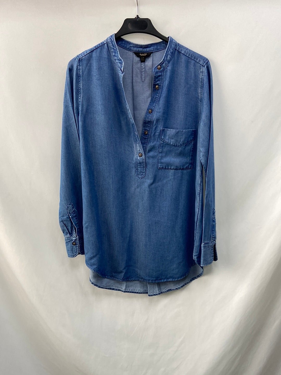 MASSIMO DUTTI.Camisa vaquera fluida t.34