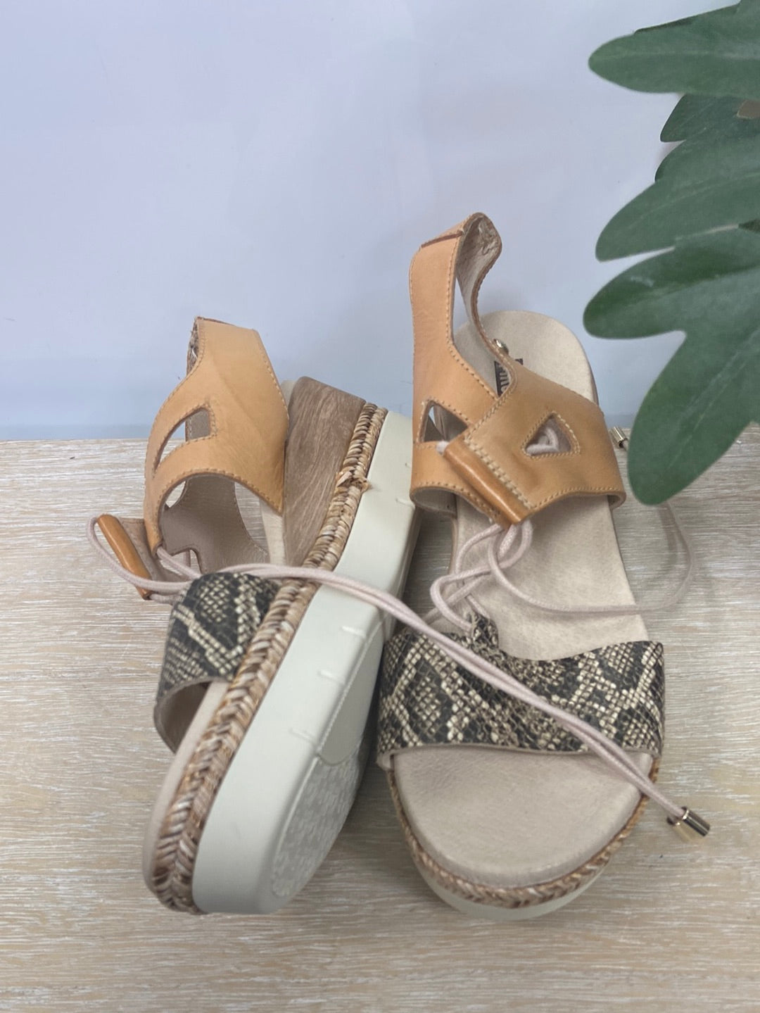 PIKOLINOS.Sandalias cuerdas T.37