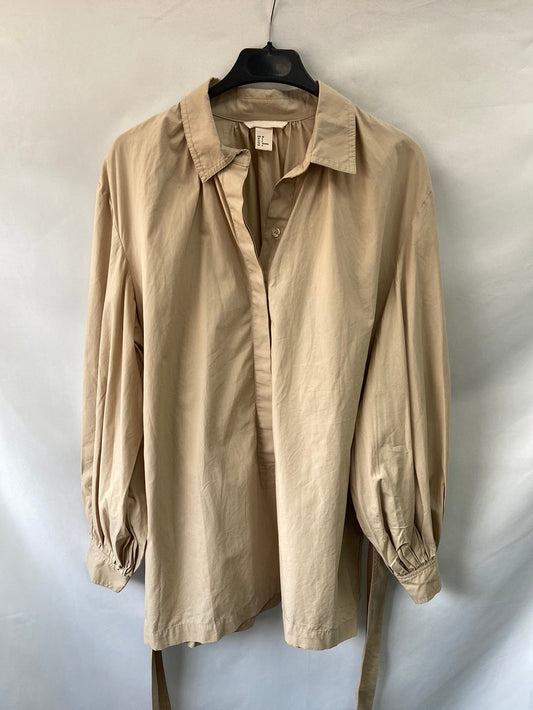 H&M. Camisa con lazada T.38