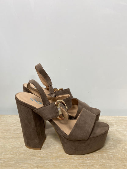 MIM.Tacones antelina t.37