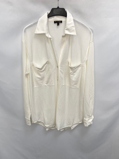 MASSIMO DUTTI.Oversized fluid white shirt T.xs
