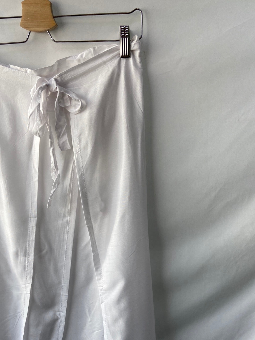 OTHERS. White pareo pants YOU (s/m)