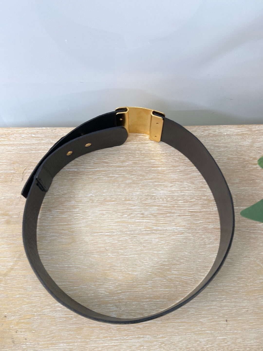 MASSIMO DUTTI.Cinturón piel negro T.70