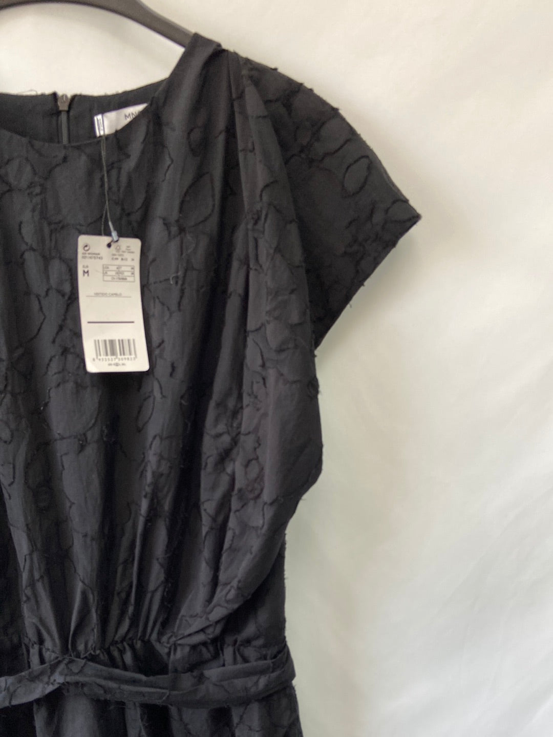 MANGO.Vestido negro textura T.m