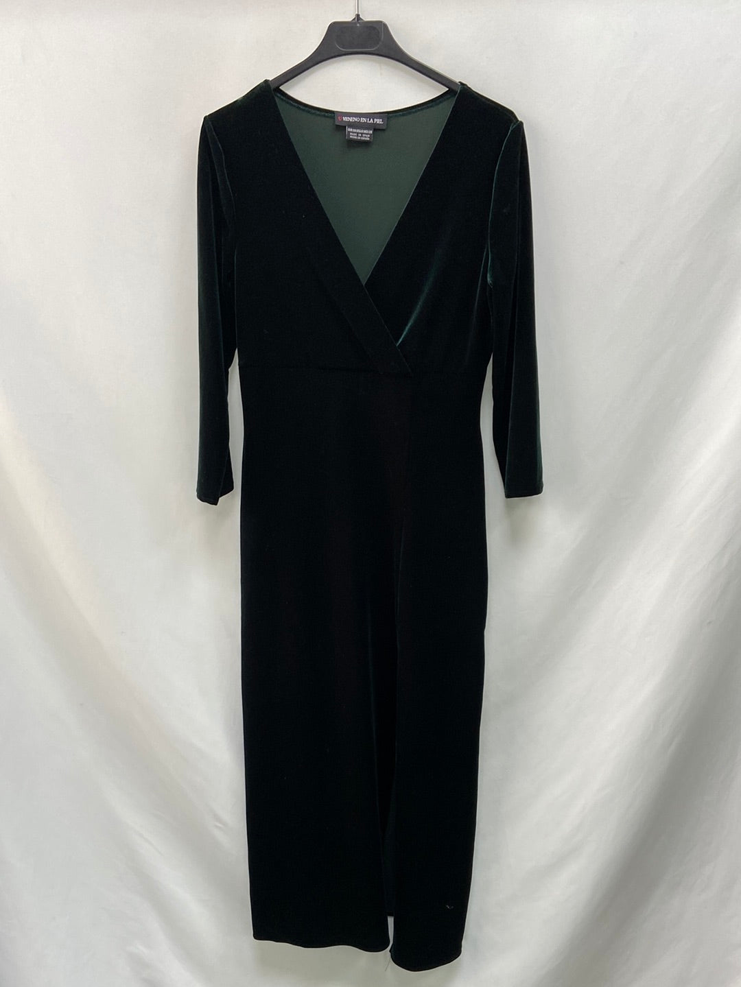 VENENO EN LA PIEL.Vestido largo verde terciopelo T.38