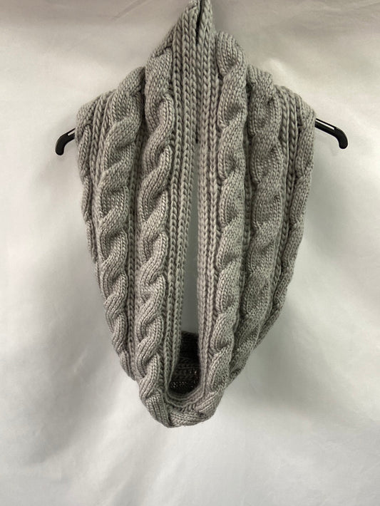 SFERA.Gray chubby neck (Tara)