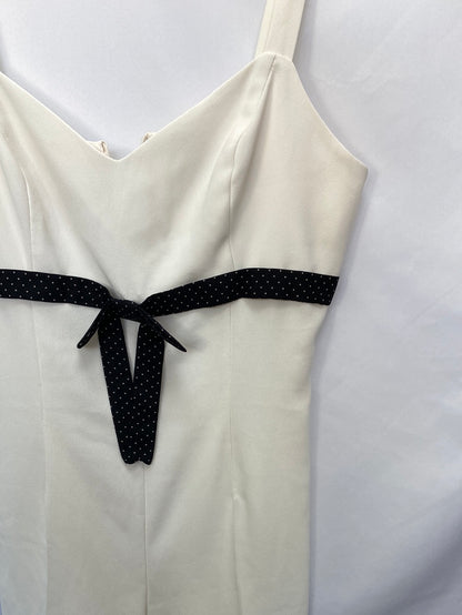 CÓDIGODEMODA.Mono blanco vestir t.44