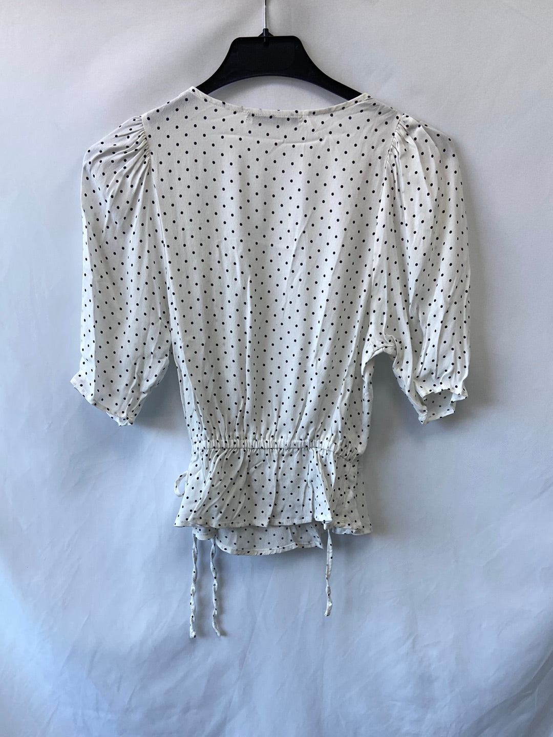 PULL&BEAR.Top lunares escote amplio T.XS