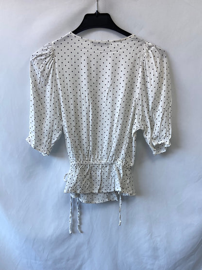 PULL&BEAR.Top lunares escote amplio T.XS