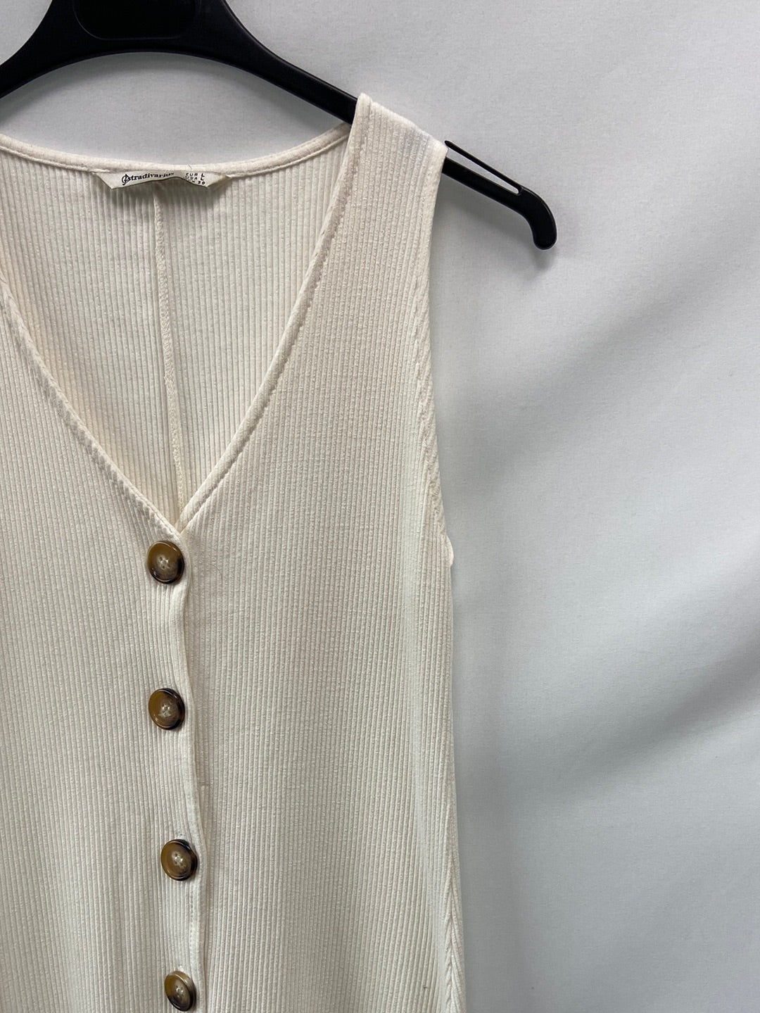 STRADIVARIUS.Vestido midi canalé beige T.L