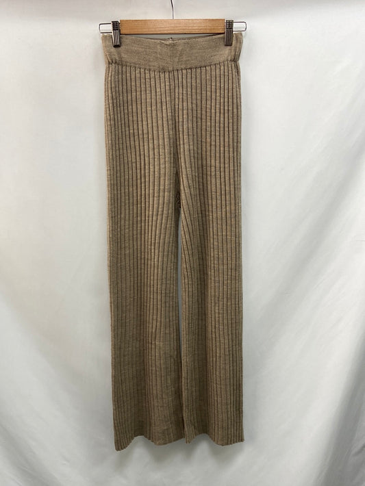 PRIMARK. Pantalón de punto camel T.s