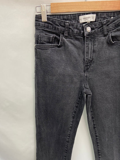 MANGO.Pantalones grises clásicos T.34