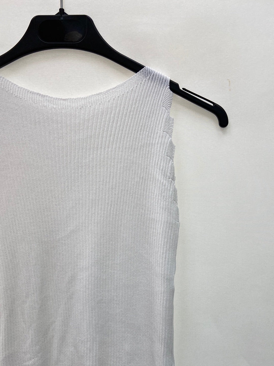 OTRAS.Top blanco halter T.S/M