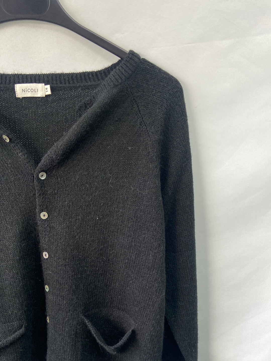 NÍCOLI.Rebeca botones negra T.14