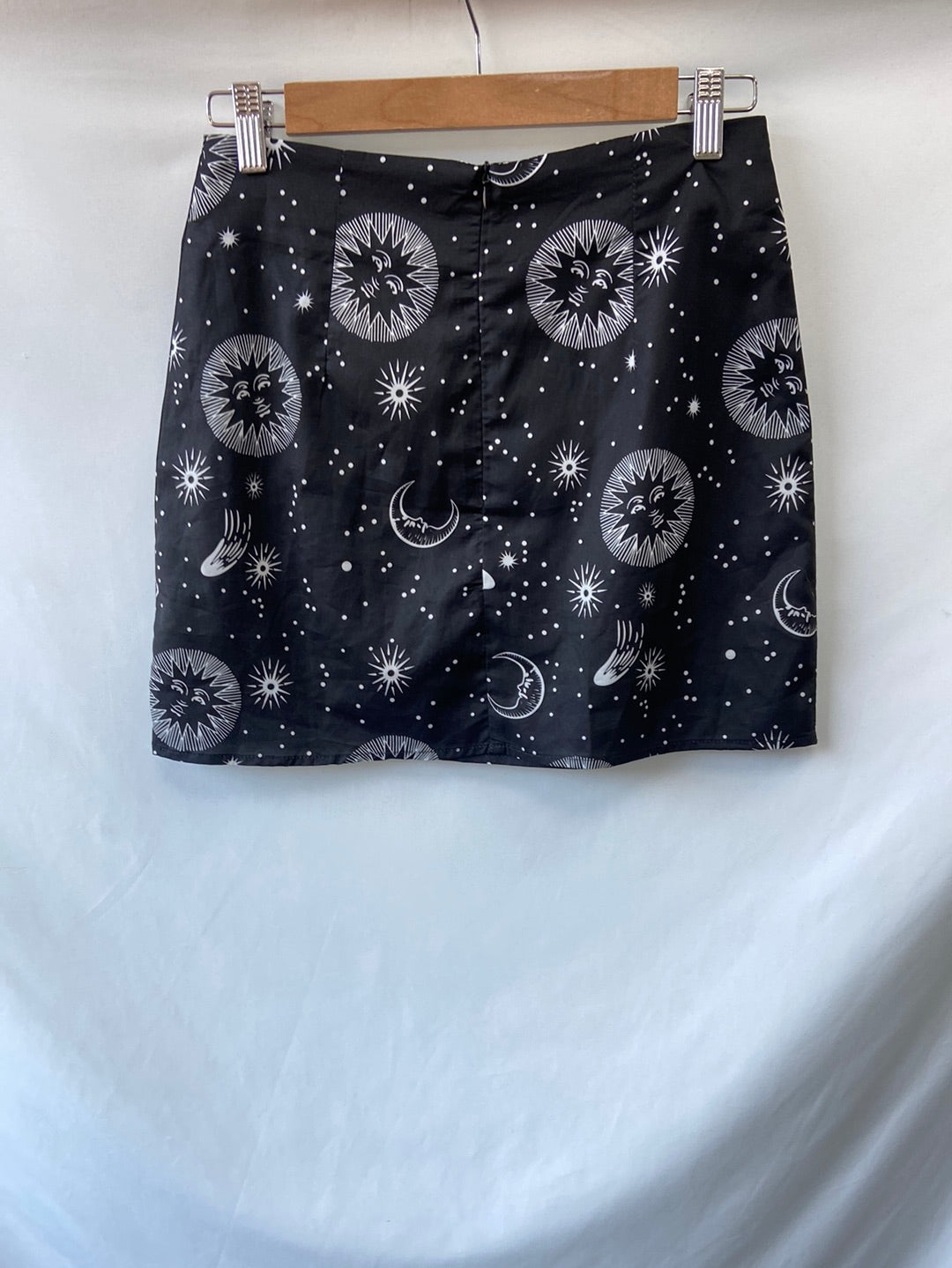 SHEIN.Falda estrellas T.36