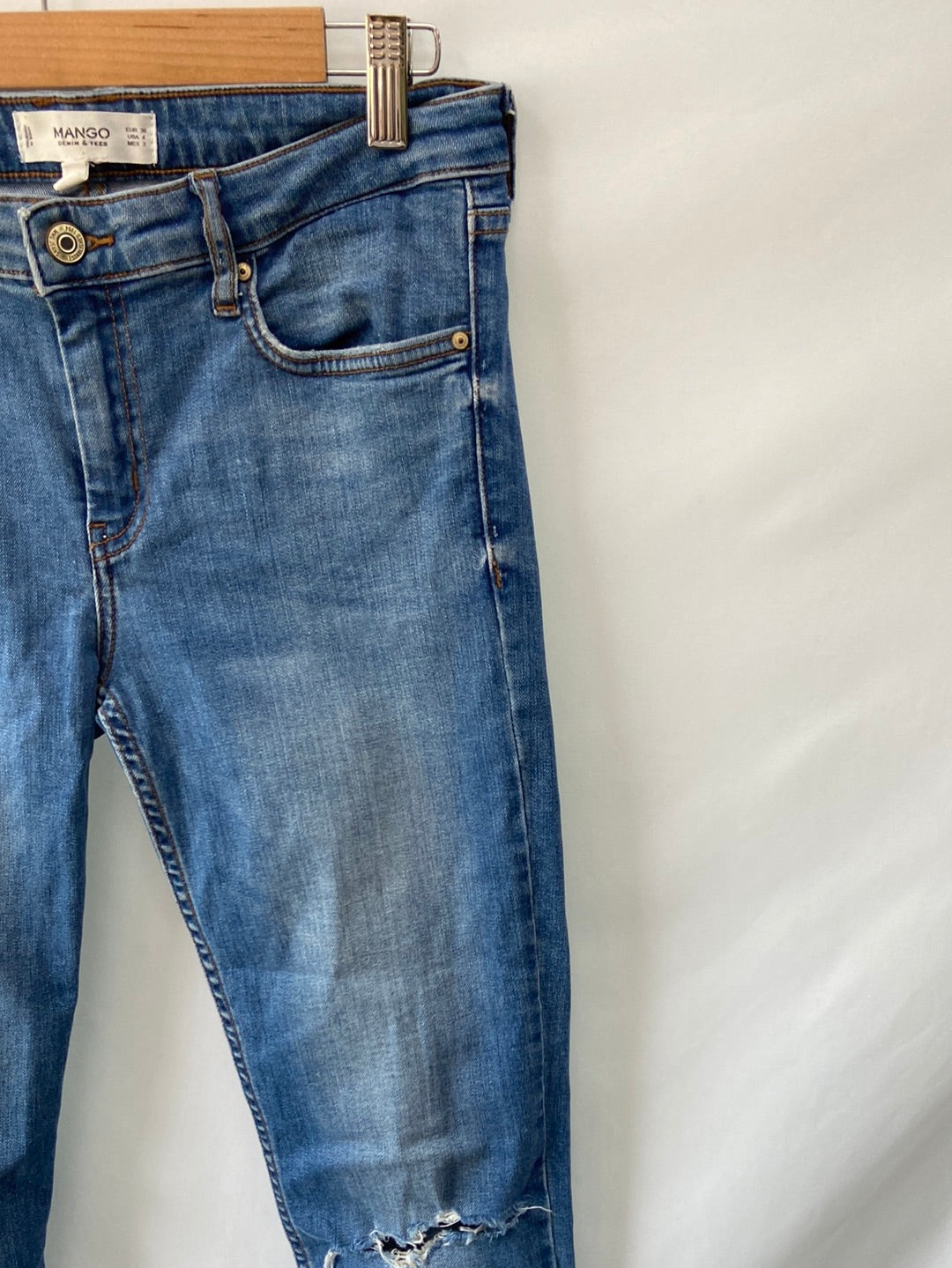 MANGO. Ripped skinny jeans, size 36