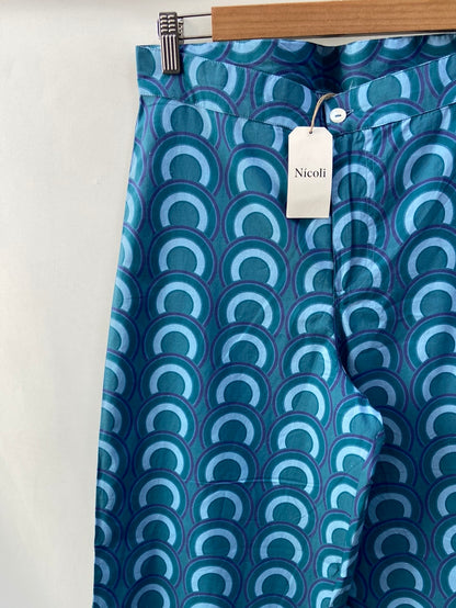 NÍCOLI.Pantalones anchos T.40