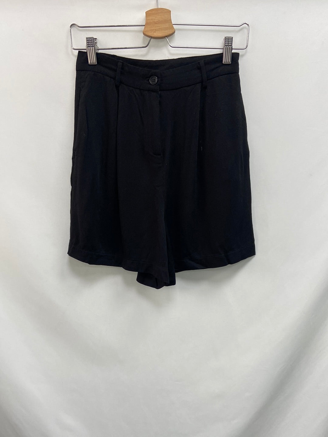 PARFOIS. Pantalón corto negro T.s