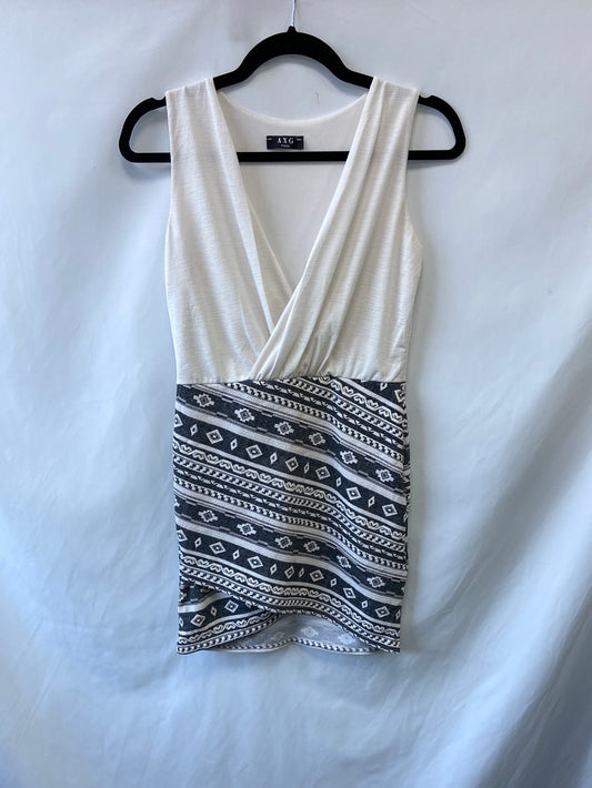 AXG.Vestido doble textura T.S/M