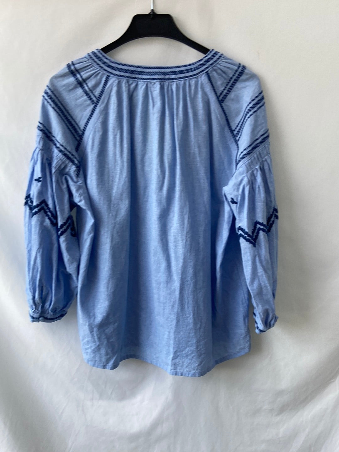 ZARA.Blusón azul bordado T.M