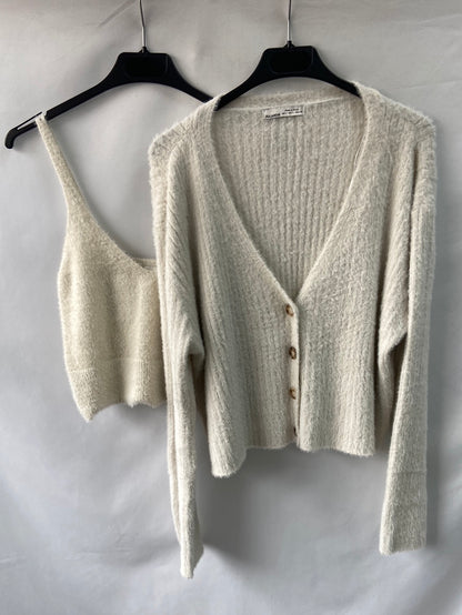 PULL&BEAR.Rebeca punto pelito beige T.L