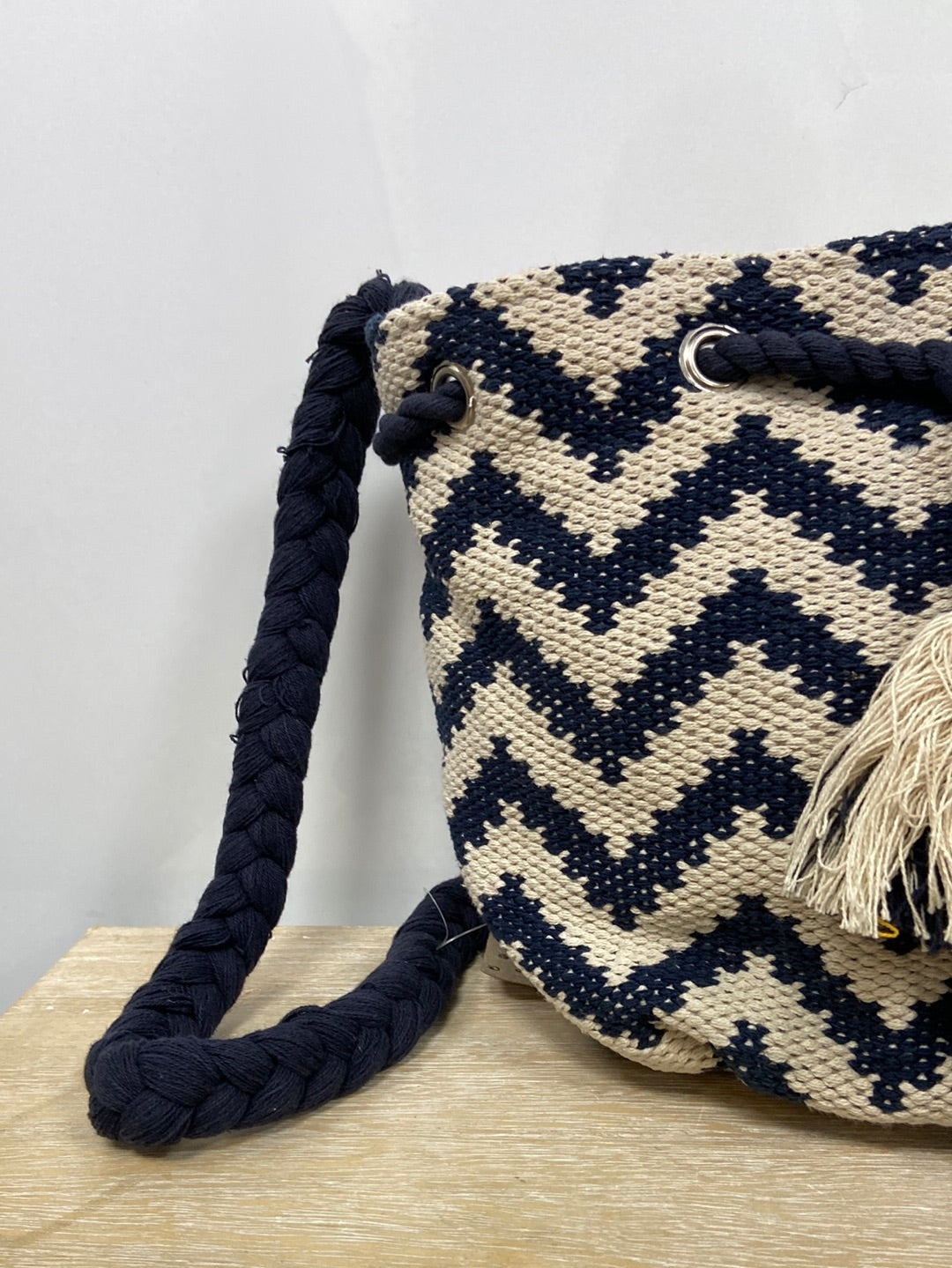 UNIT. Blue and beige bag