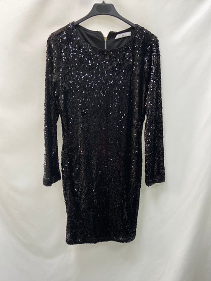 LM.Vestido negro lentejuelas T.L
