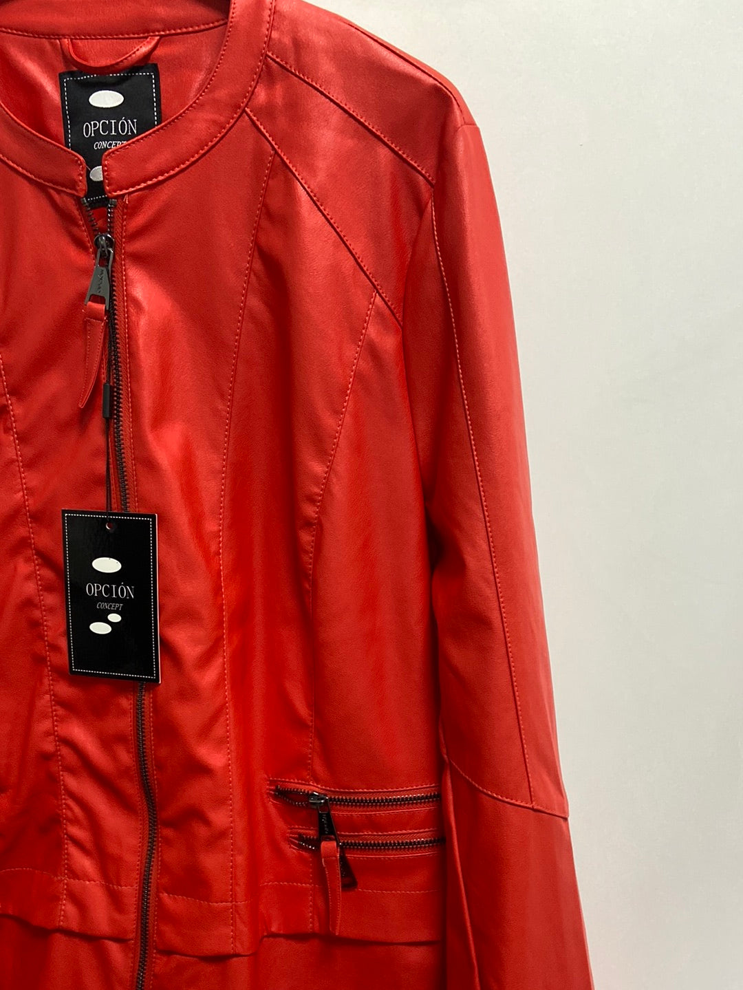OPCIÓN CONCEPT.Chaqueta polipiel roja T.44(L)