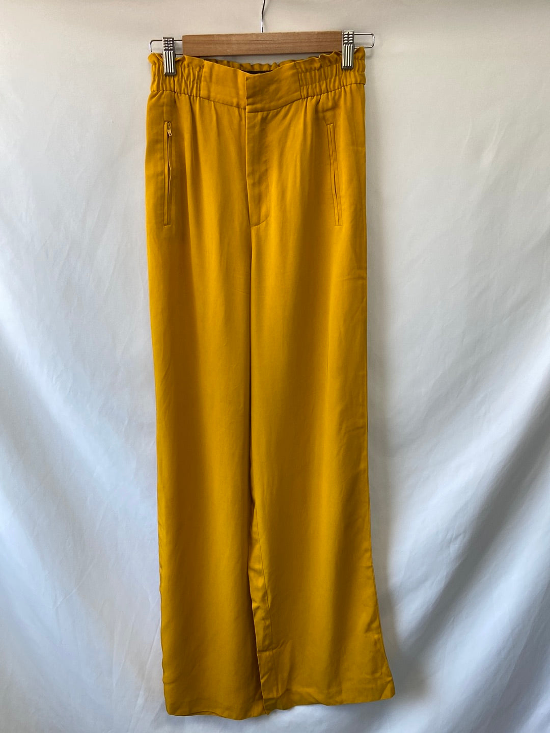 ZARA. Yellow Ts trousers