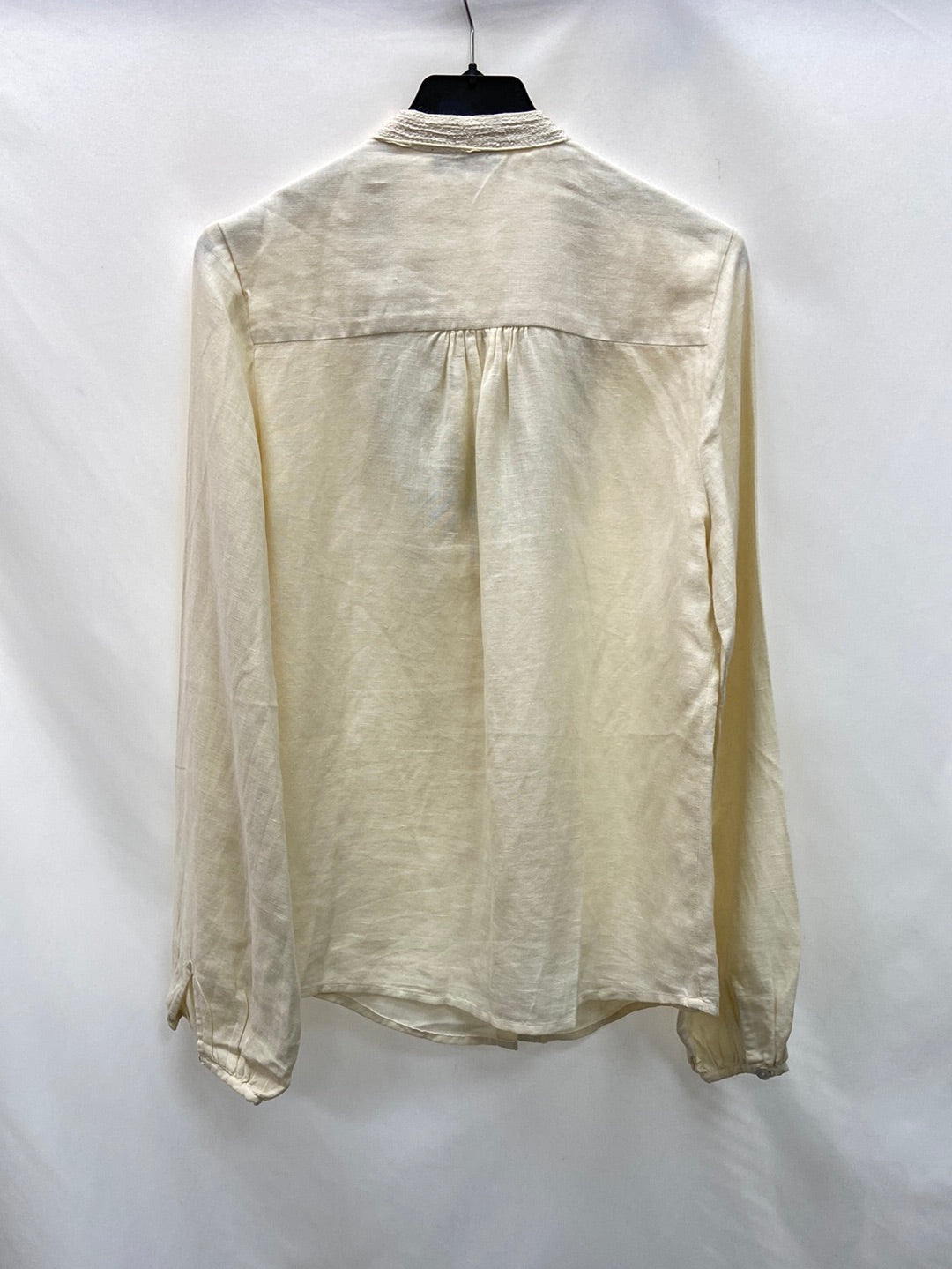 IKKS. Beige sequin blouse T.38