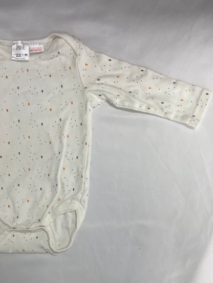 ZARA.White polka dot bodysuit S.9-12 months