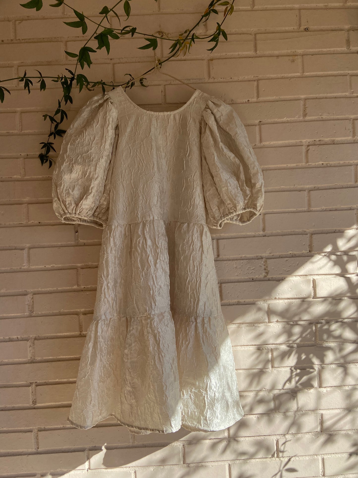 &OTHER STORIES. Vestido beige textura T.36