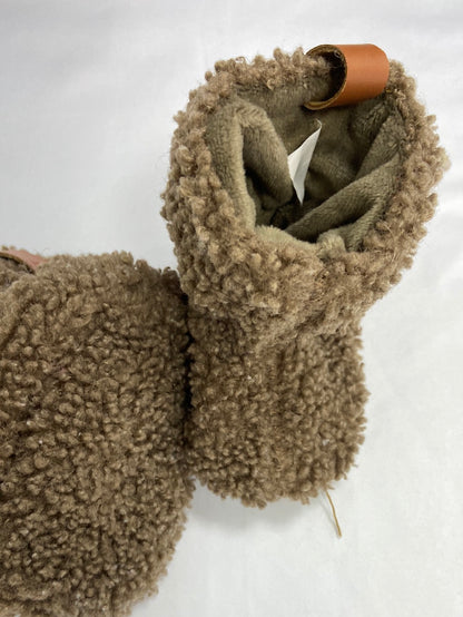 OTRAS.Patucos borrego T.9