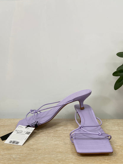 MANGO.Sandalias lila T.37