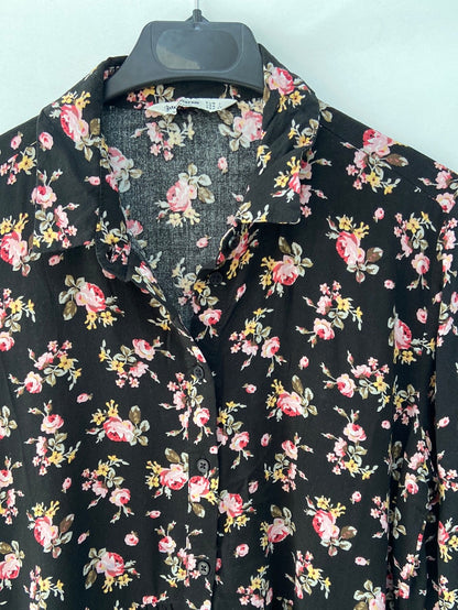 STRADIVARIUS.Vestido camisero flores T.L