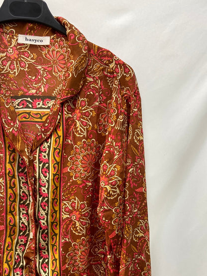 BASYCO.Total look estampado. T.M/L