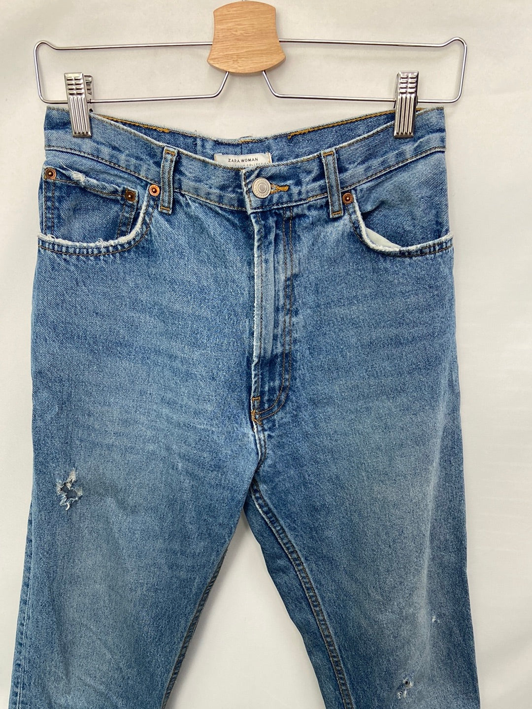 ZARA. Basic straight jeans size 38